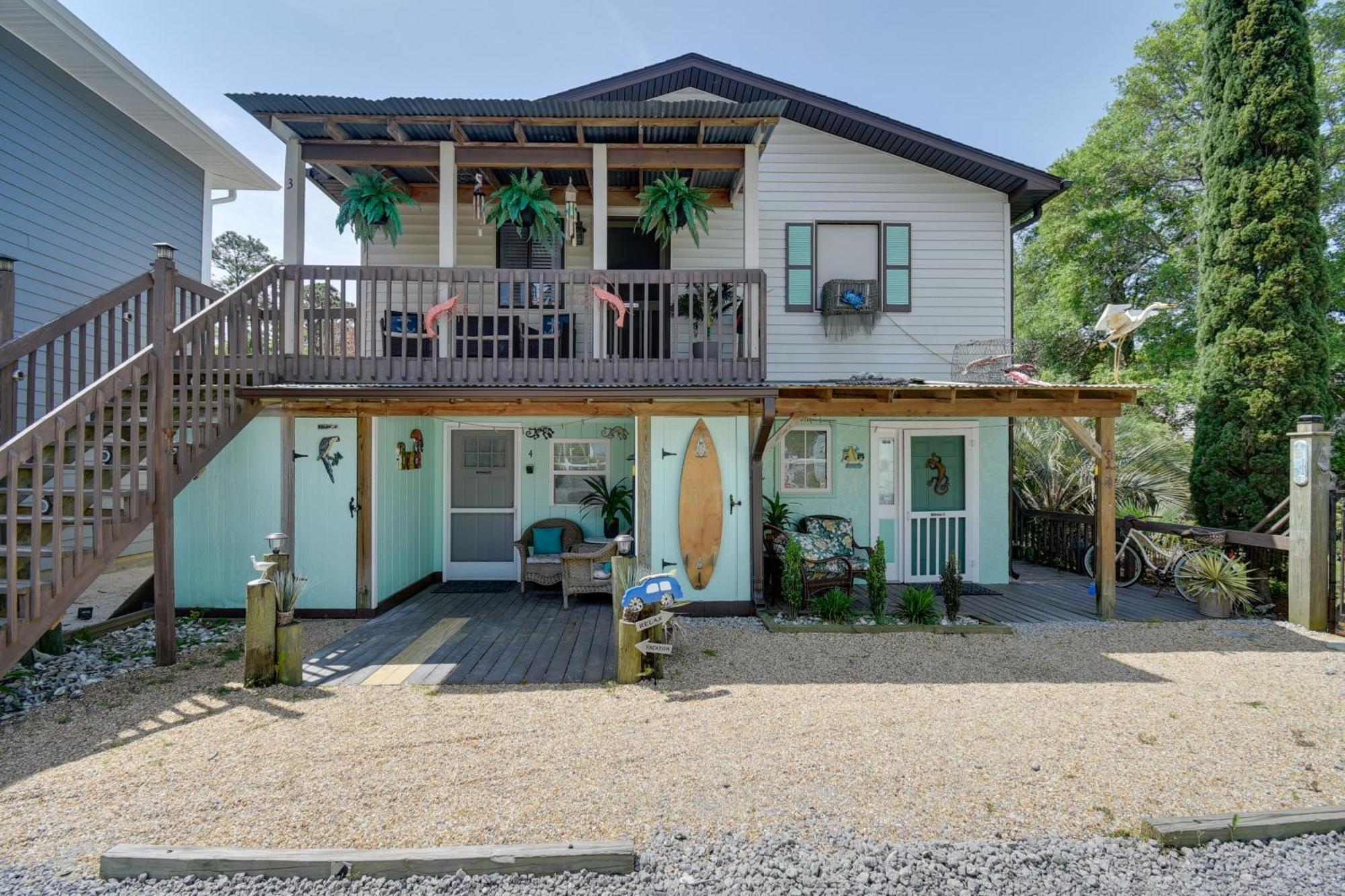 Ocean Isle Apartment With Balcony, 1 Mi To Beach! أوشن إيسل بيتش المظهر الخارجي الصورة