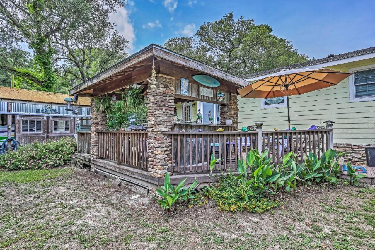 Ocean Isle Apartment With Balcony, 1 Mi To Beach! أوشن إيسل بيتش المظهر الخارجي الصورة